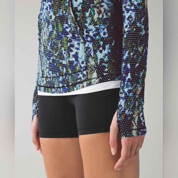 Lululemon Runbeam Hoodie Floral Sport White Multi/Black Sz 2 - Picture 12 of 12